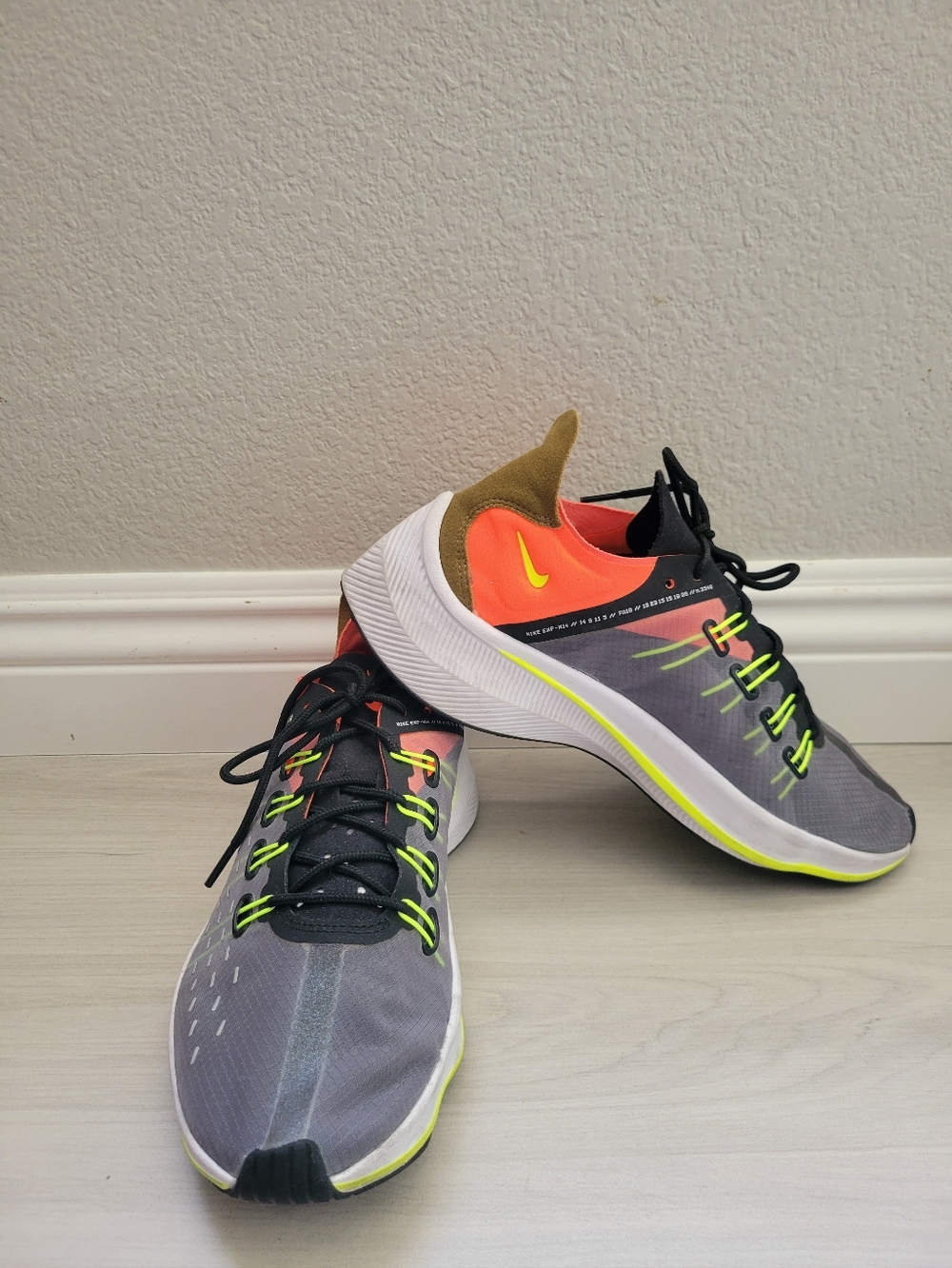 Nike Lightweight EXP- X14 Women's Running Shoes Size 8 *NWOT*